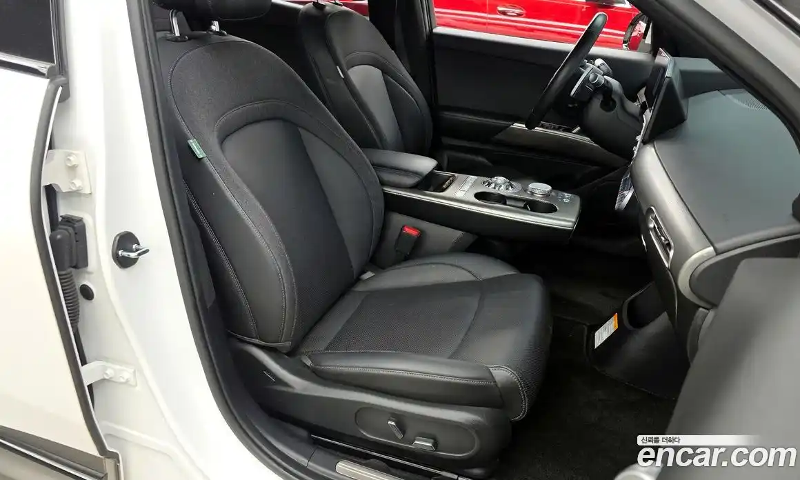Genesis GV60 2022 0.1 гидро, фото 17
