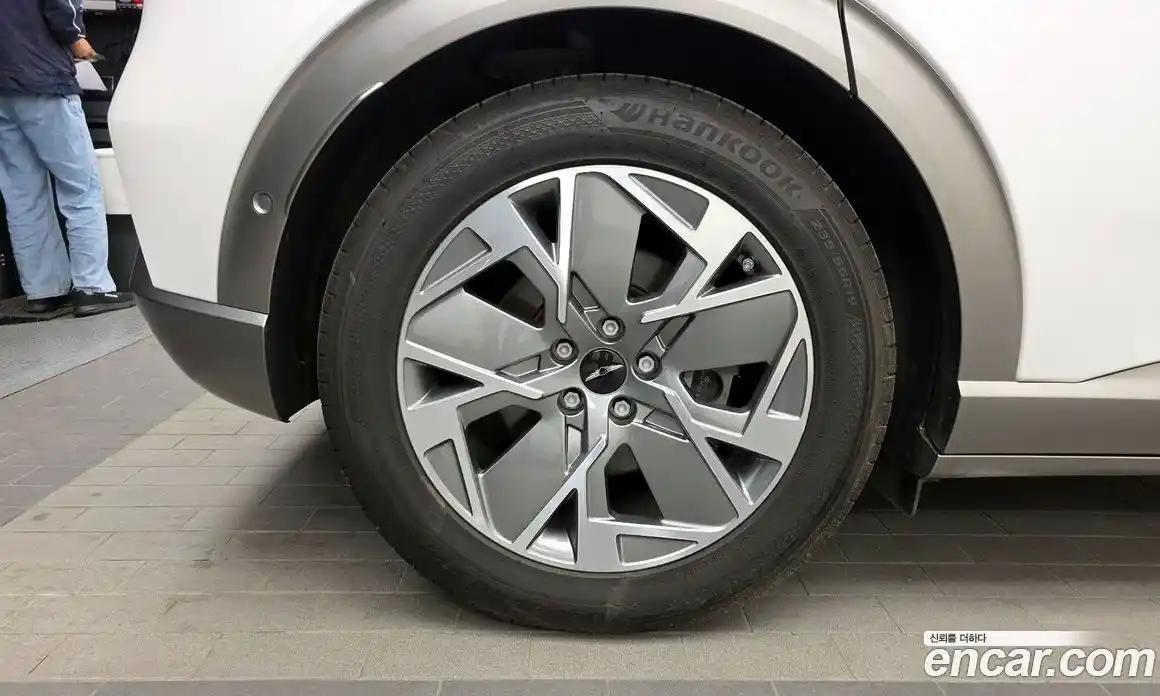 Genesis GV60 2022 0.1 гидро, фото 5
