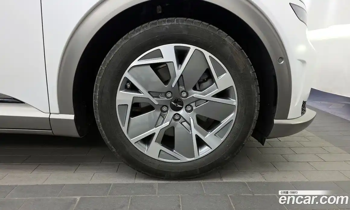 Genesis GV60 2022 0.1 гидро, фото 7