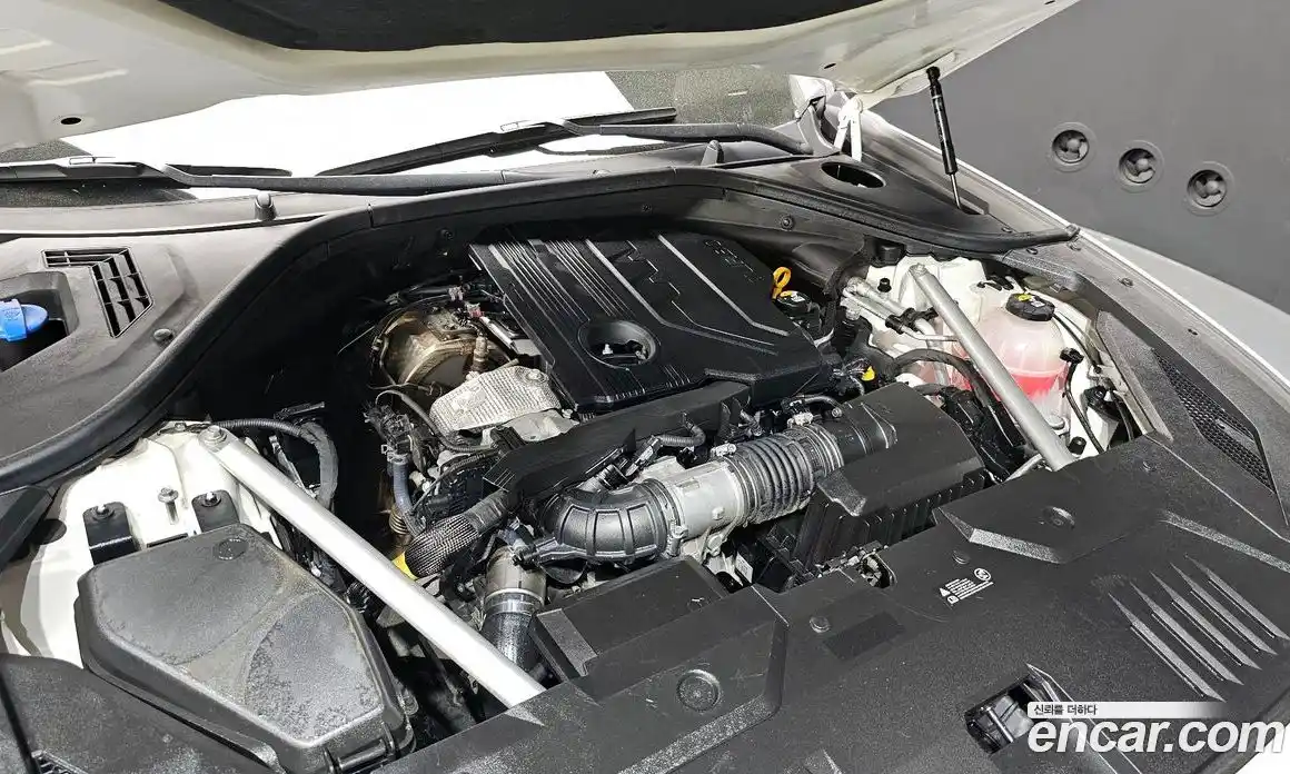 Genesis GV70 2021 2.2 автомат (гидро), фото 6