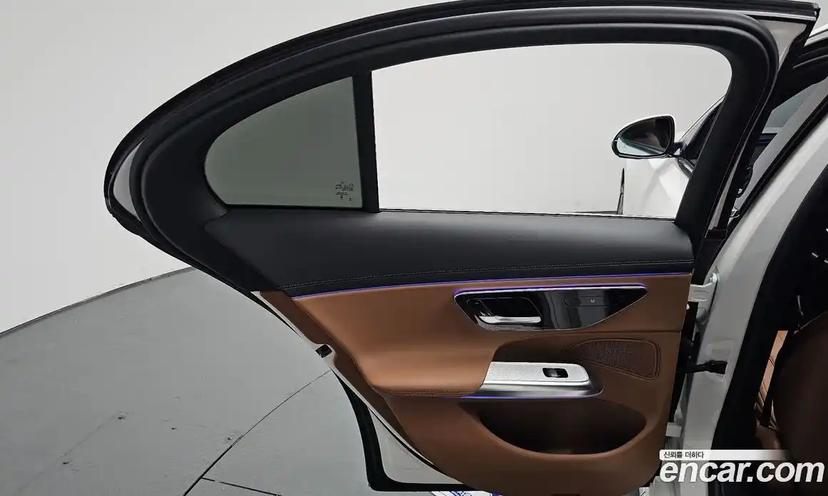 Mercedes-Benz E-Class 2024 2.0 гидро, фото 14
