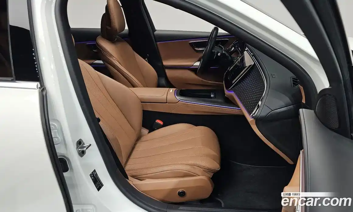 Mercedes-Benz E-Class 2024 2.0 гидро, фото 15