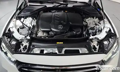 Mercedes-Benz E-Class 2024 2.0 гидро, миниатюра 5