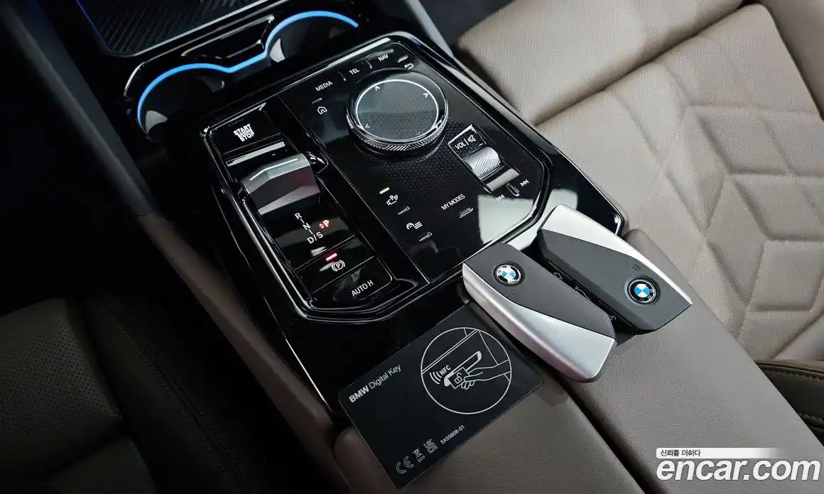 BMW 5-Series 2025 2.0 гидро, фото 12