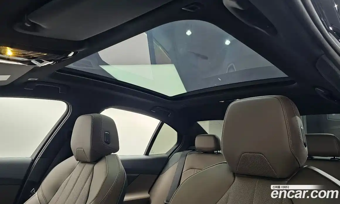 BMW 5-Series 2025 2.0 гидро, фото 22