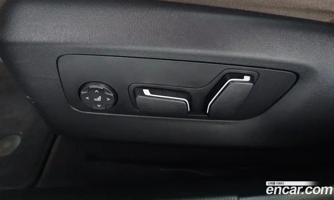 BMW 5-Series 2025 2.0 гидро, фото 31