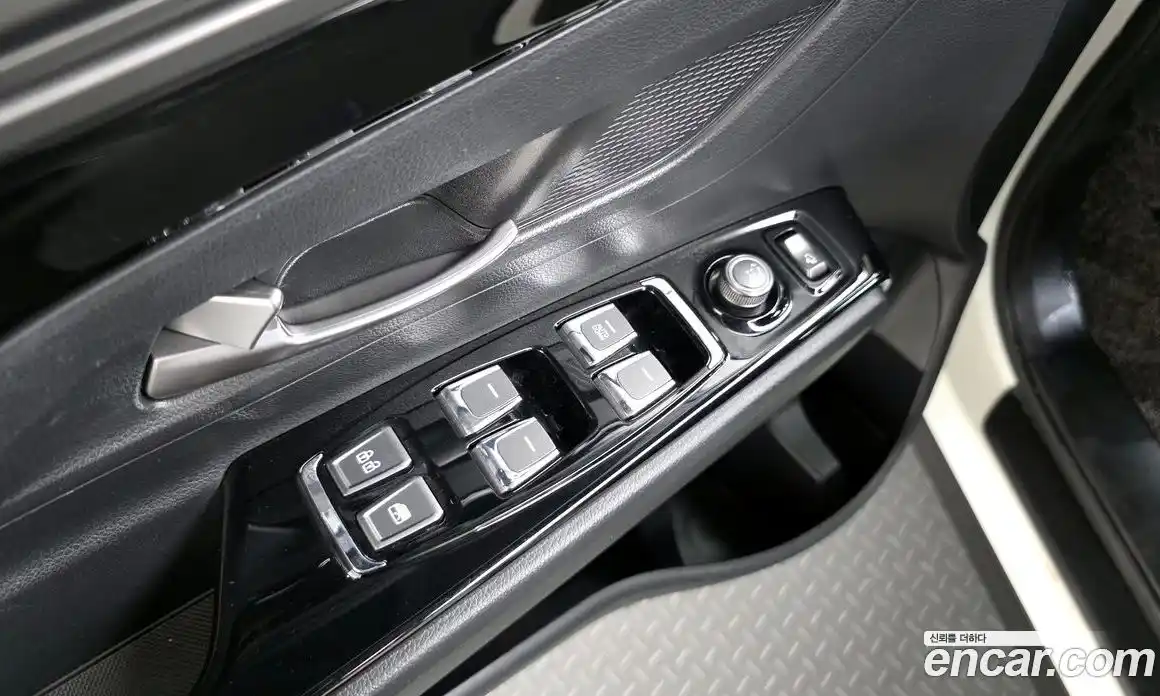 SsangYong Korando 2020 1.5 автомат (гидро), фото 21