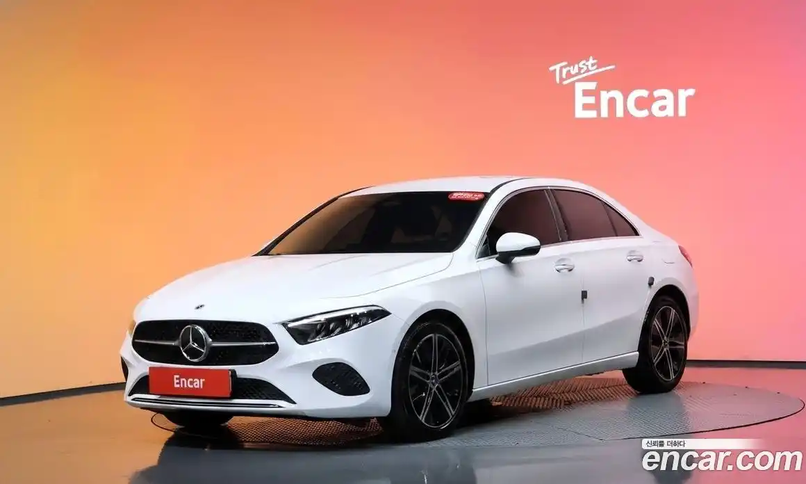 Mercedes-Benz A-Class 2024 2.0 гидро, фото 34