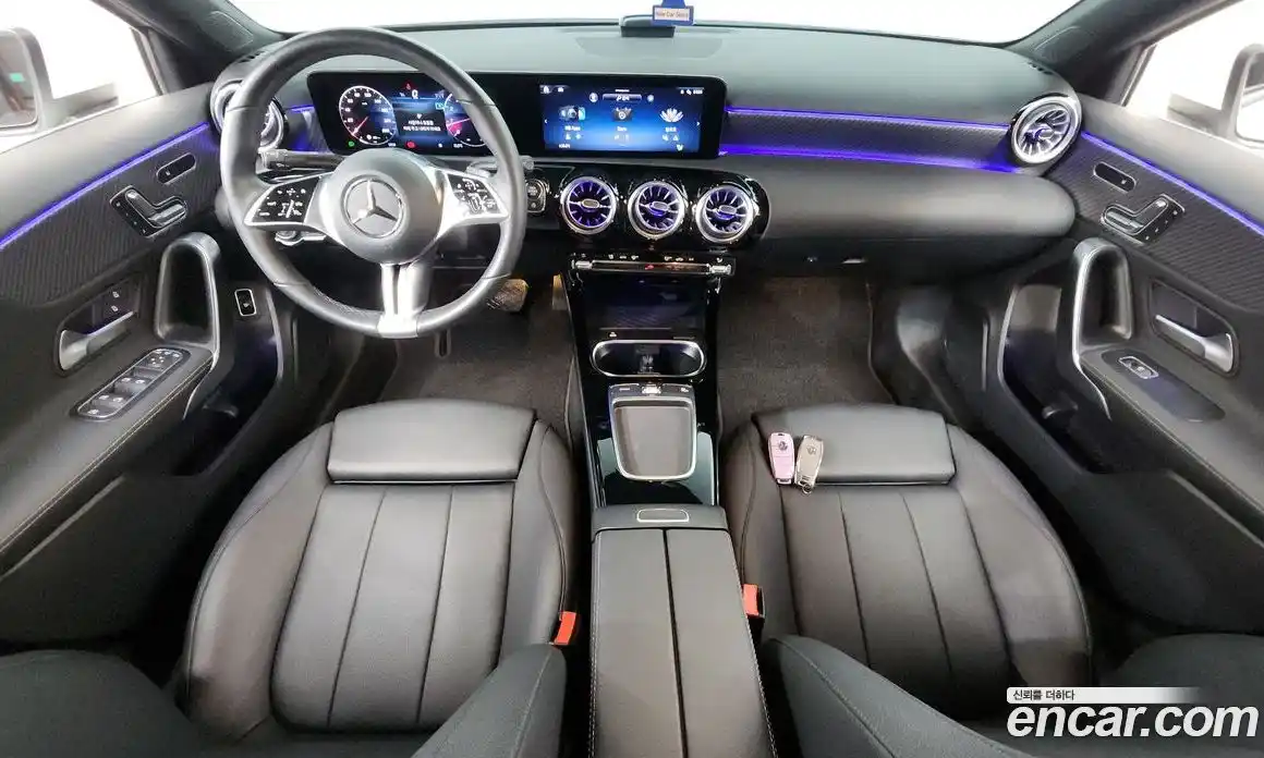 Mercedes-Benz A-Class 2024 2.0 гидро, фото 9
