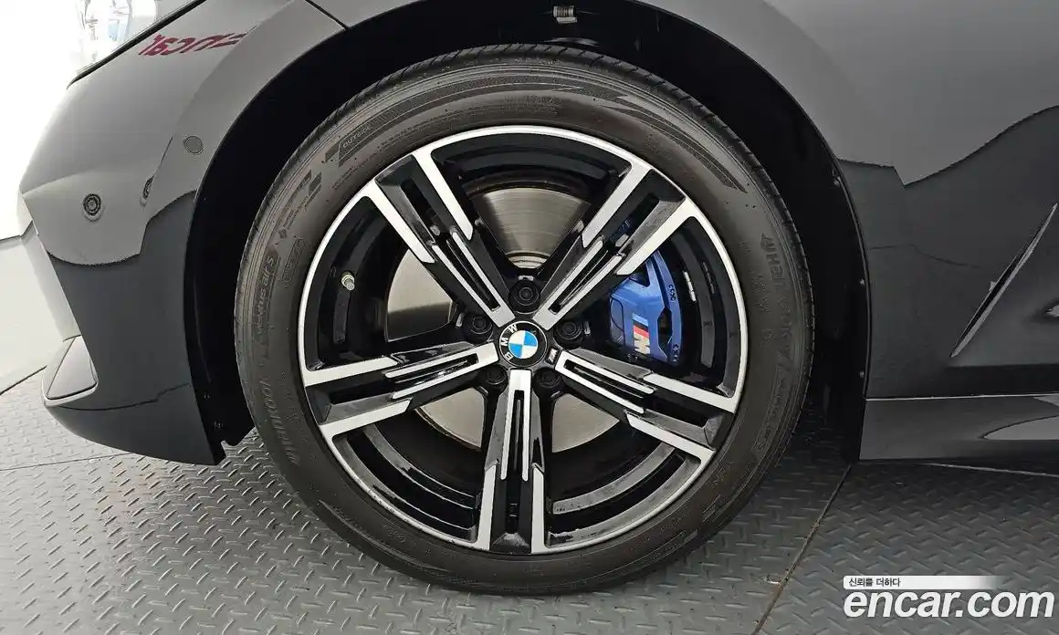 BMW 3-Series 2024 2.0 гидро, фото 5