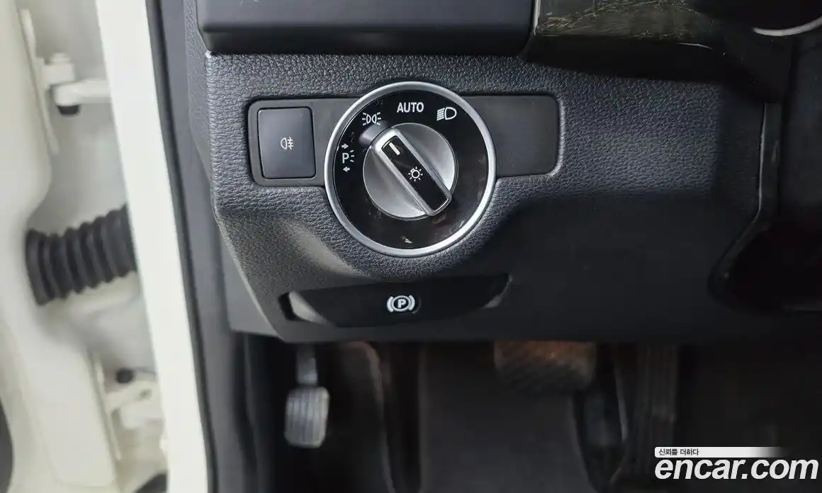 Mercedes-Benz GLK-Class 2012 2.1 гидро, фото 17 Mercedes-Benz GLK-Class 2012 2.1 гидро, фото 17