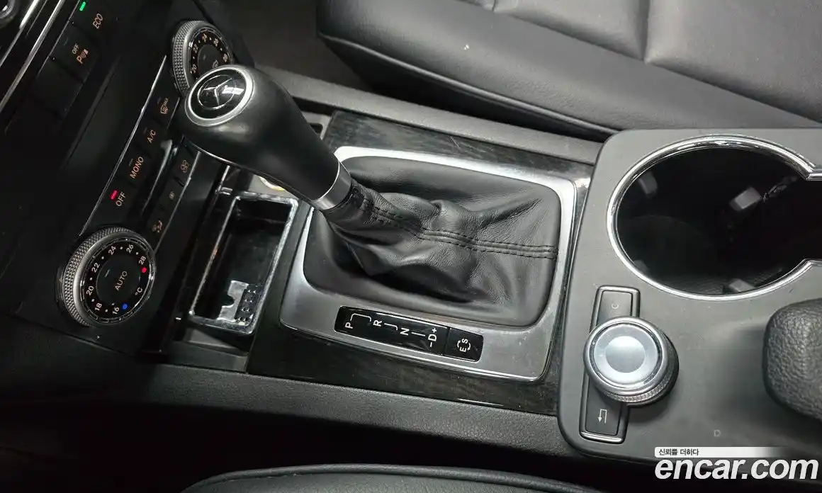 Mercedes-Benz GLK-Class 2012 2.1 гидро, фото 9 Mercedes-Benz GLK-Class 2012 2.1 гидро, фото 9