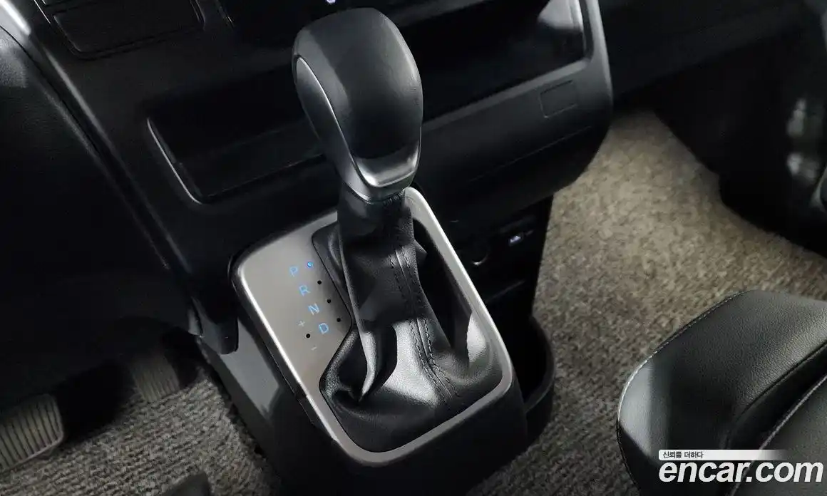 Hyundai Staria 2024 2.2 гидро, фото 12