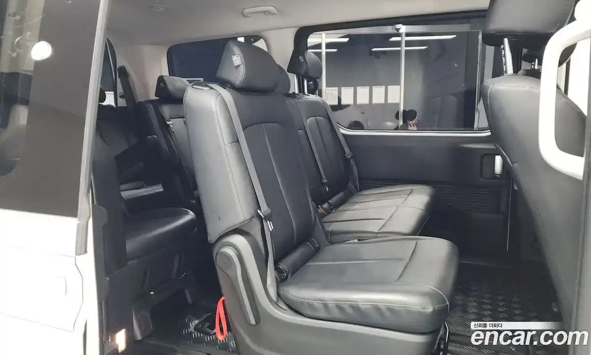 Hyundai Staria 2024 2.2 гидро, фото 17