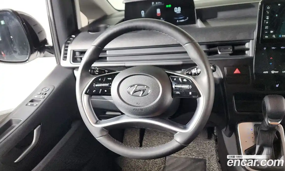 Hyundai Staria 2024 2.2 гидро, фото 19