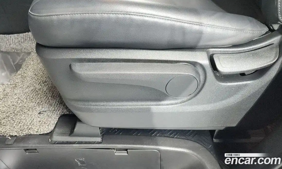 Hyundai Staria 2024 2.2 гидро, фото 31