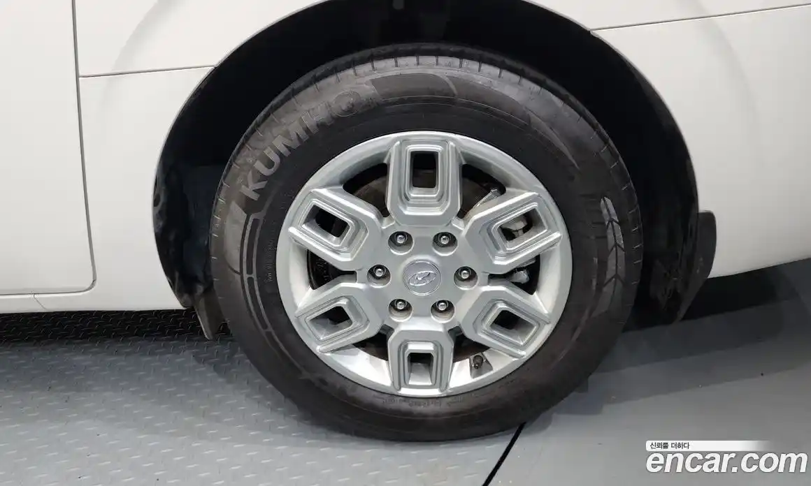 Hyundai Staria 2024 2.2 гидро, фото 7