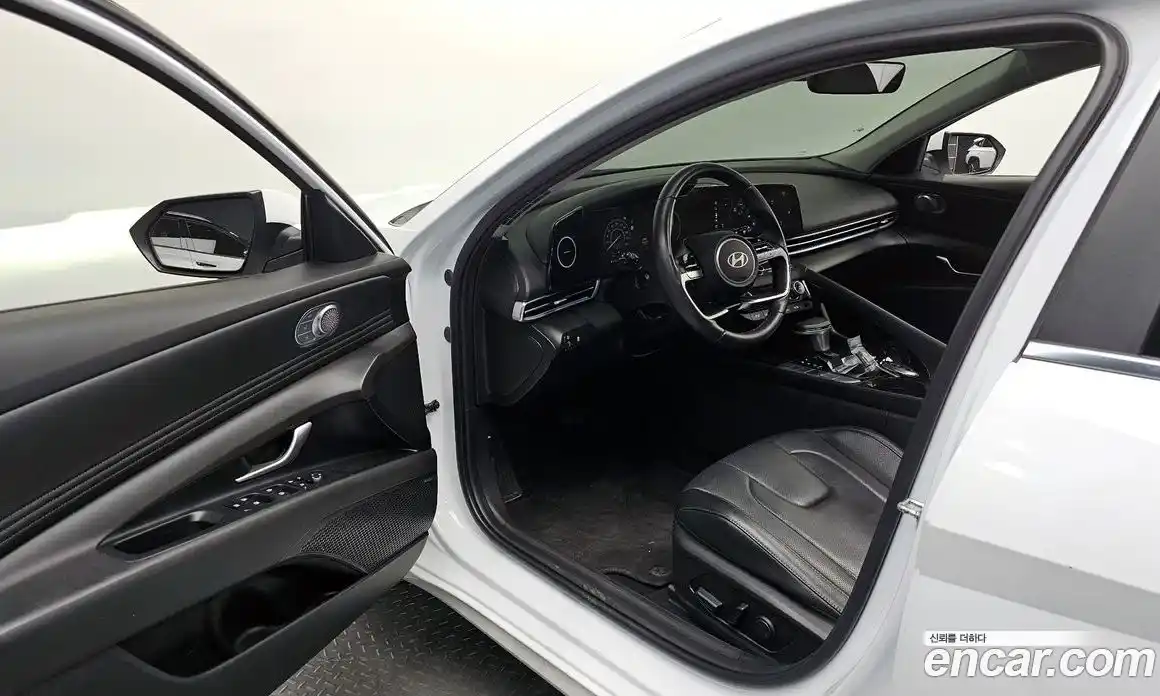 Hyundai Avante 2024 1.6 гидро, фото 12