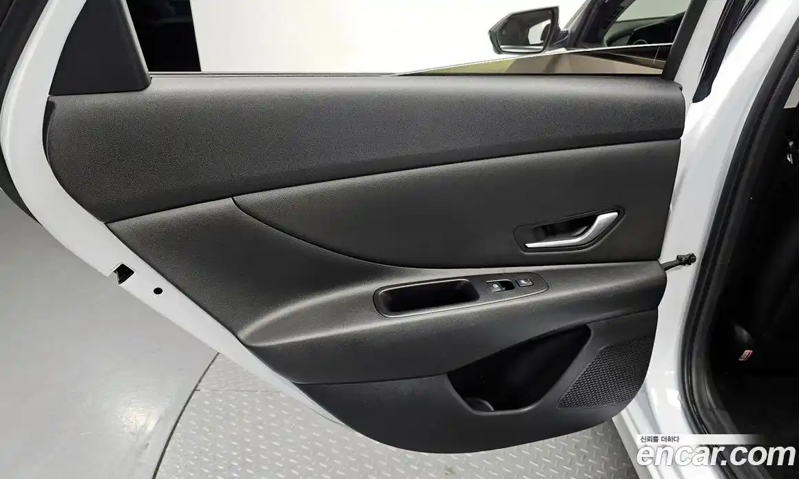 Hyundai Avante 2024 1.6 гидро, фото 14