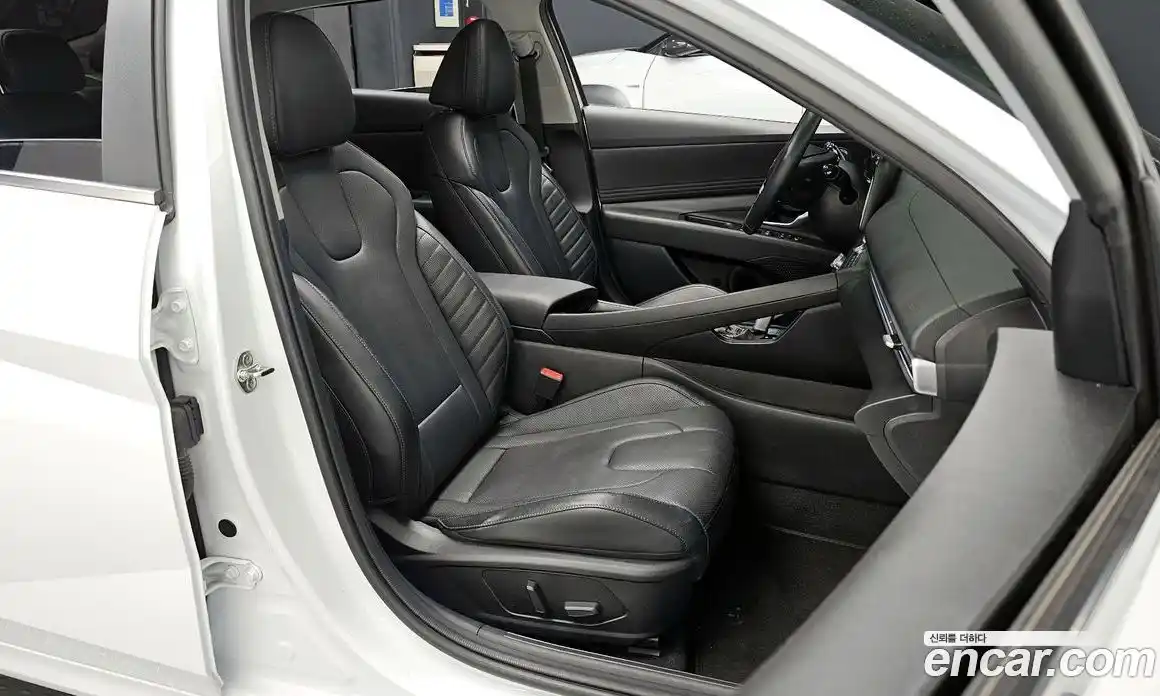 Hyundai Avante 2024 1.6 гидро, фото 15