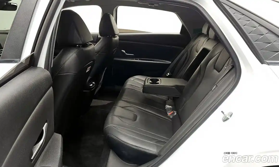 Hyundai Avante 2024 1.6 гидро, фото 16