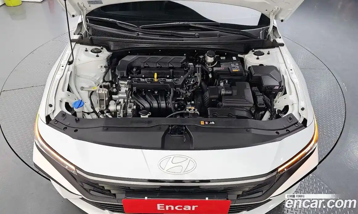 Hyundai Avante 2024 1.6 гидро, фото 5