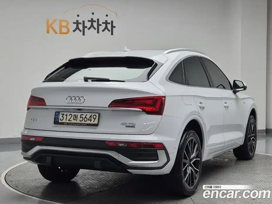 Audi Q5 2021 2.0 гидро, фото 3