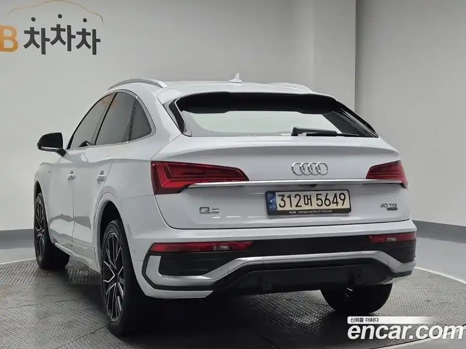 Audi Q5 2021 2.0 гидро, фото 4