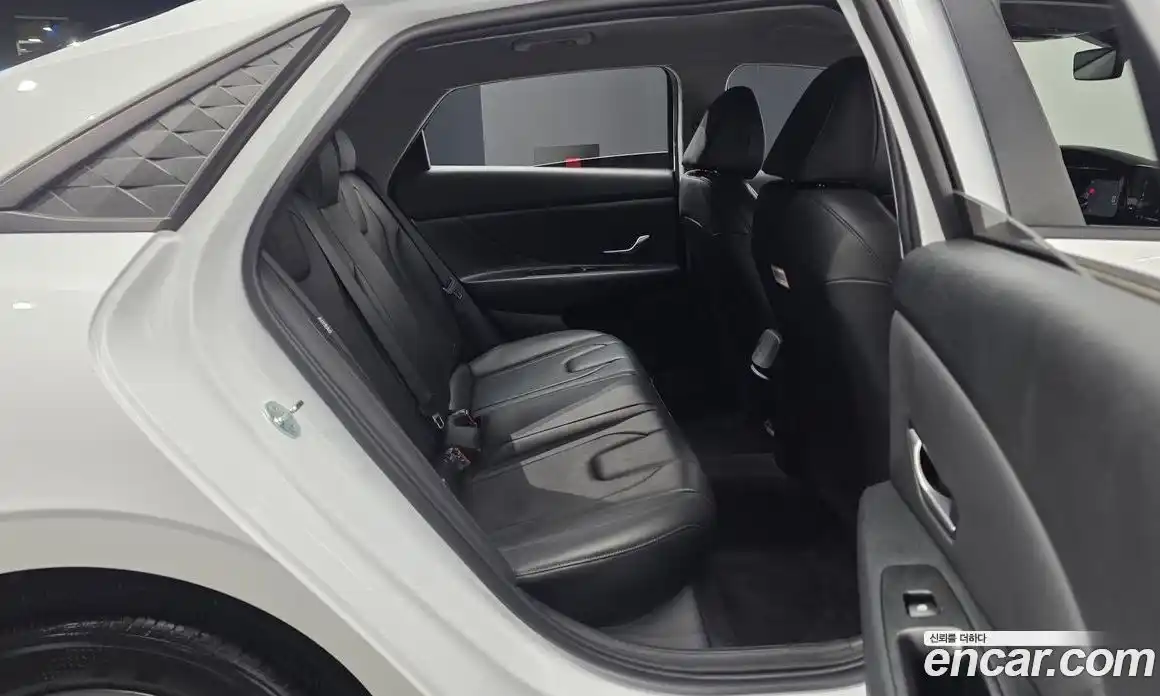 Hyundai Avante 2024 1.6 гидро, фото 11