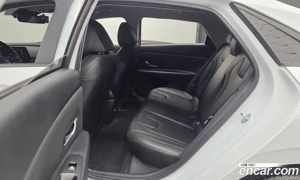 Hyundai Avante 2024 1.6 гидро, фото 12