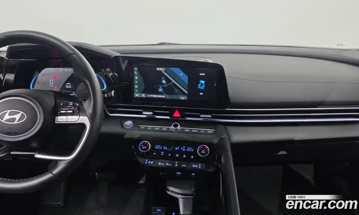 Hyundai Avante 2024 1.6 гидро, фото 17