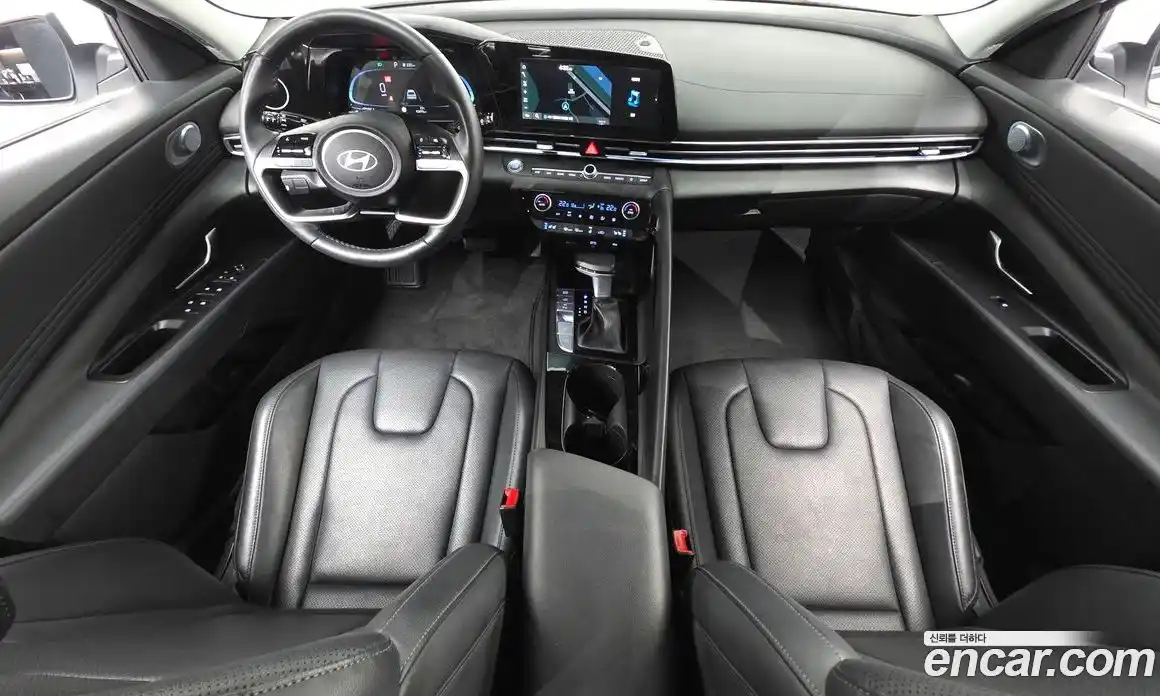 Hyundai Avante 2024 1.6 гидро, фото 7