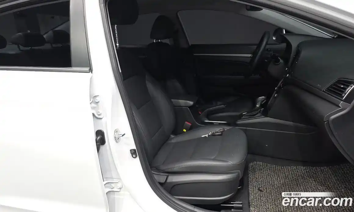 Hyundai Avante 2018 1.6 гидро, фото 11