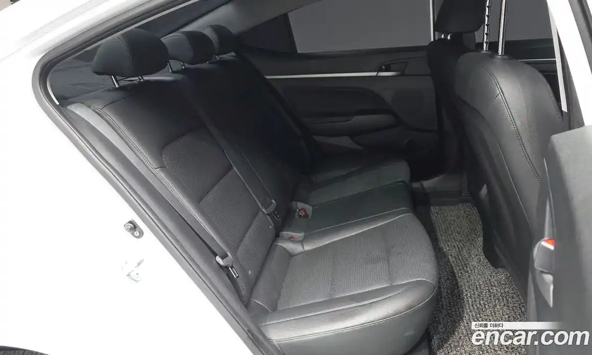 Hyundai Avante 2018 1.6 гидро, фото 12