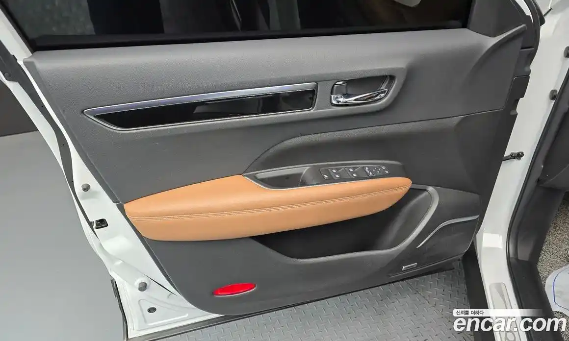 Renault QM6 2024 2.0 гидро, фото 14