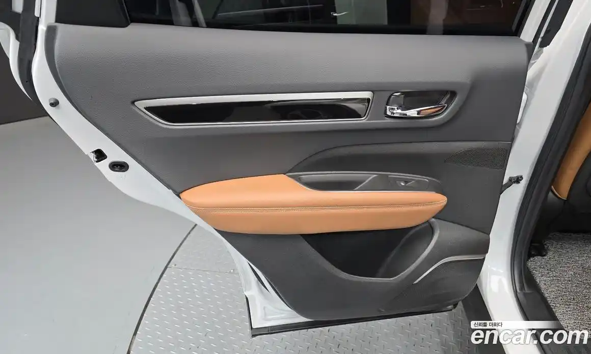 Renault QM6 2024 2.0 гидро, фото 15