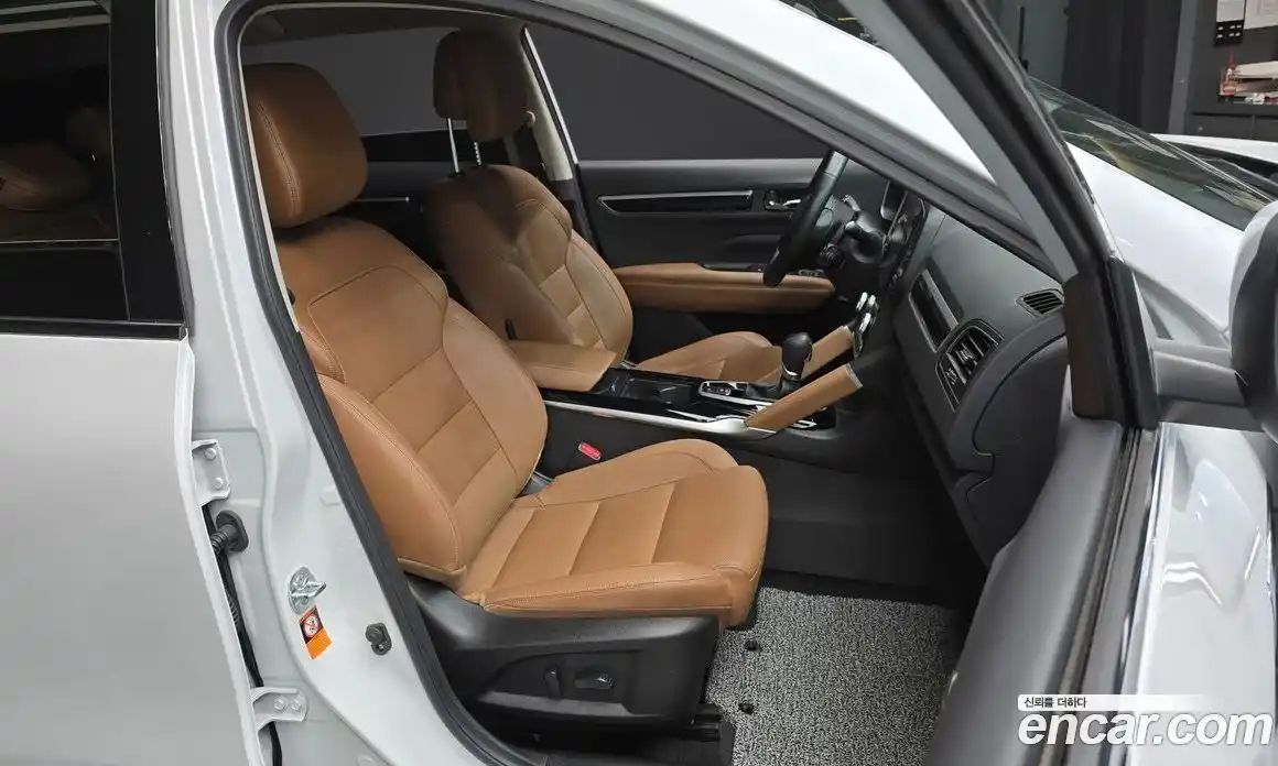 Renault QM6 2024 2.0 гидро, фото 17