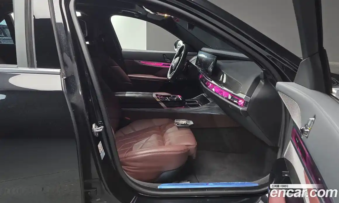 BMW 7-Series 2024 3.0 гидро, фото 16