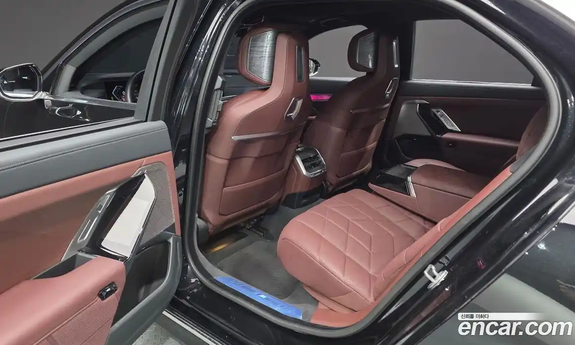 BMW 7-Series 2024 3.0 гидро, фото 18