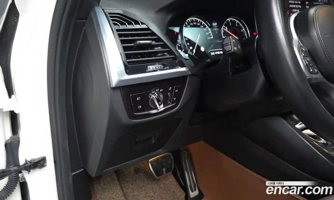 BMW X3 2019 2.0 автомат (гидро), фото 19