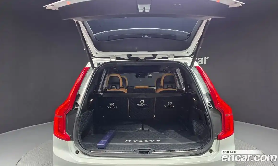 Volvo XC90 2018 2.0 автомат (гидро), фото 26