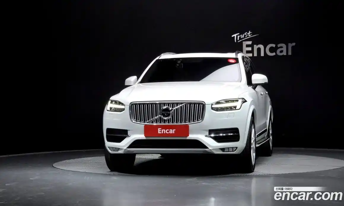 Volvo XC90 2018 2.0 автомат (гидро), фото 3