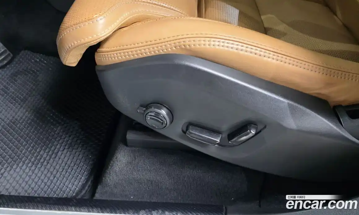 Volvo XC90 2018 2.0 автомат (гидро), фото 37