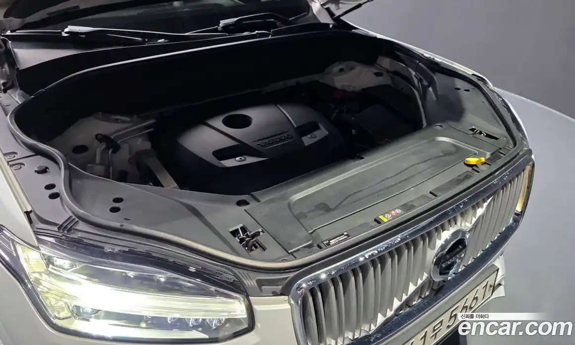 Volvo XC90 2018 2.0 автомат (гидро), фото 6