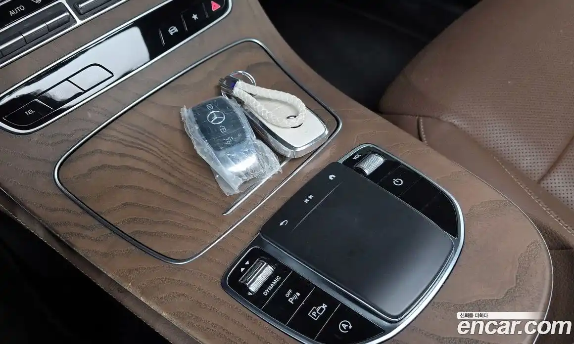 Mercedes-Benz E-Class 2023 2.0 гидро, фото 24