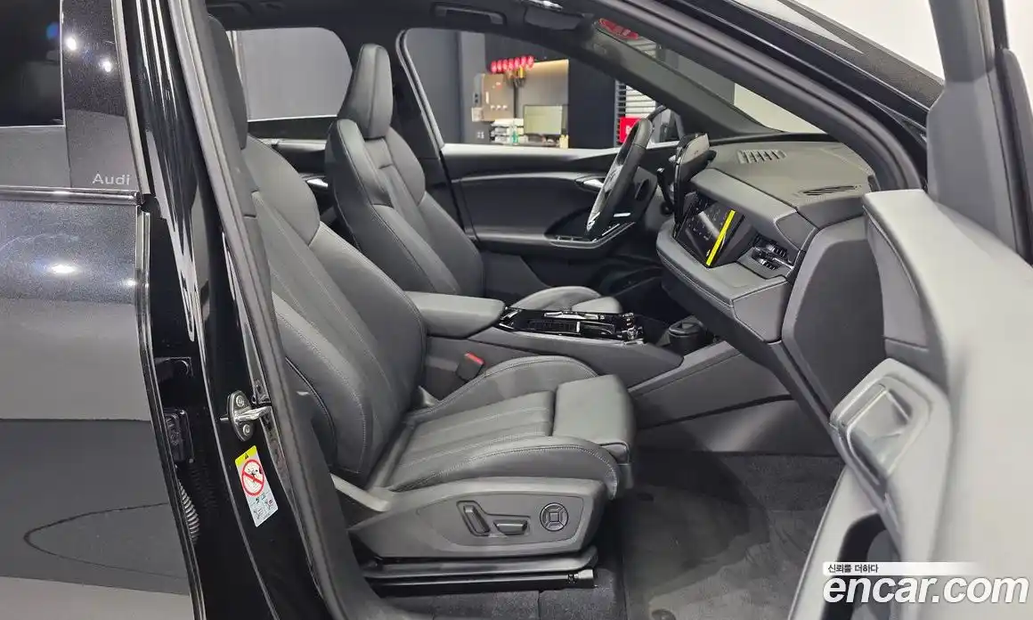 Audi Q6 e-tron 2025 0.2 автомат (гидро), фото 17