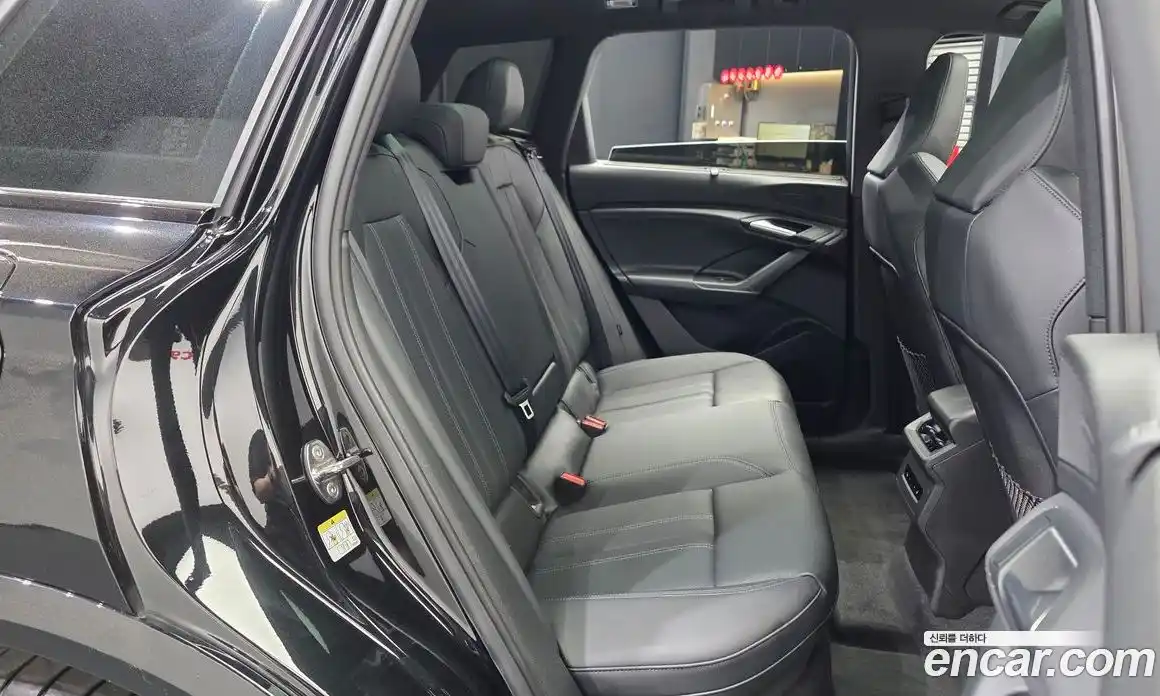 Audi Q6 e-tron 2025 0.2 автомат (гидро), фото 18