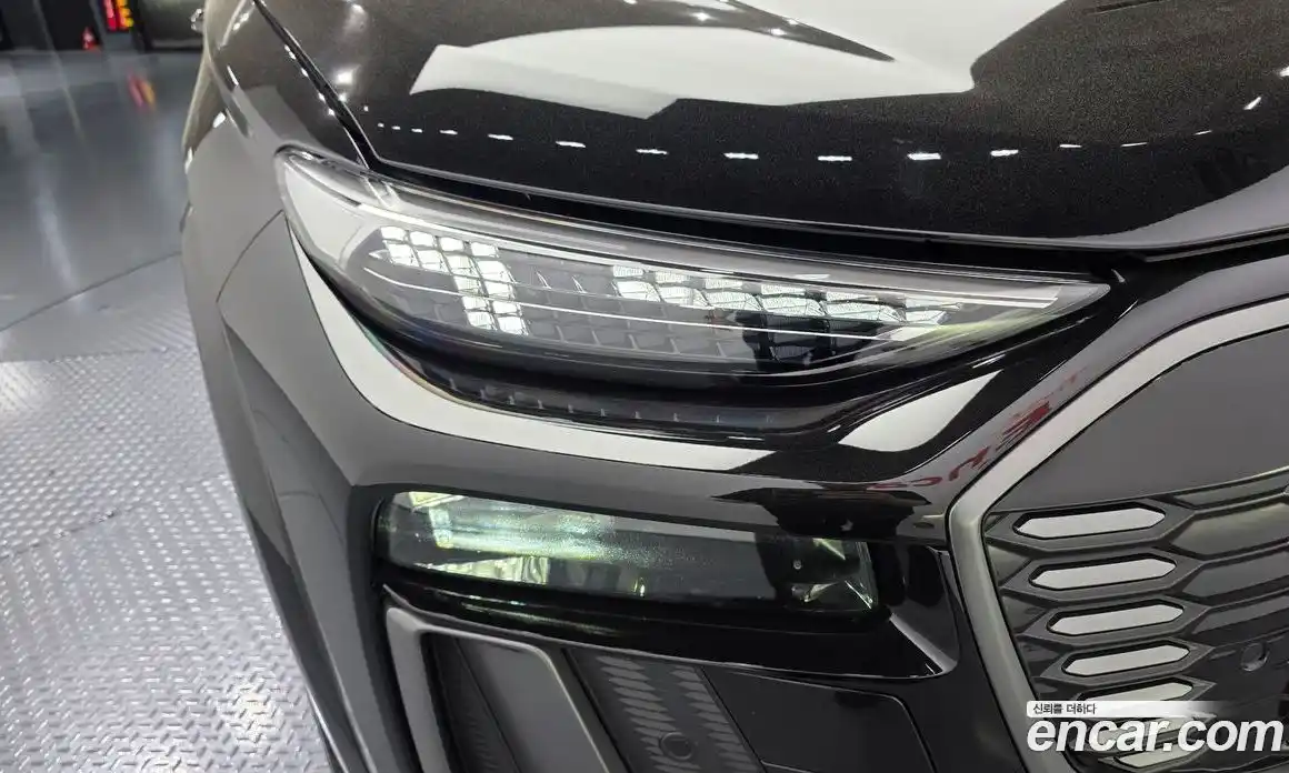 Audi Q6 e-tron 2025 0.2 автомат (гидро), фото 8