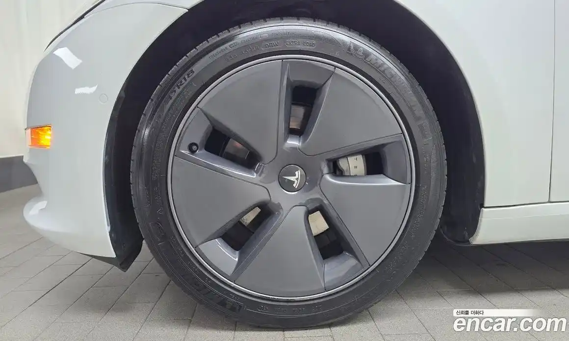 Tesla Model 3 2022 0.2 гидро, фото 5