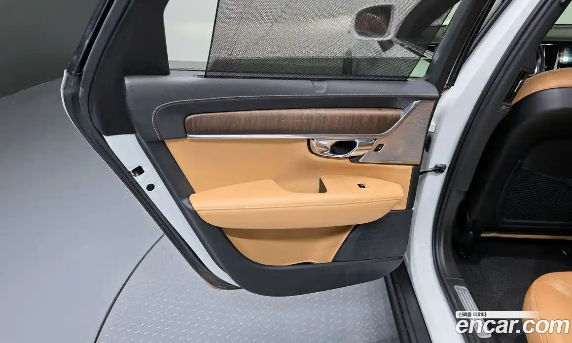 Volvo V90 2021 2.0 автомат (гидро), фото 15